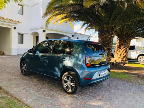 Volkswagen Up 1.0 Pepper