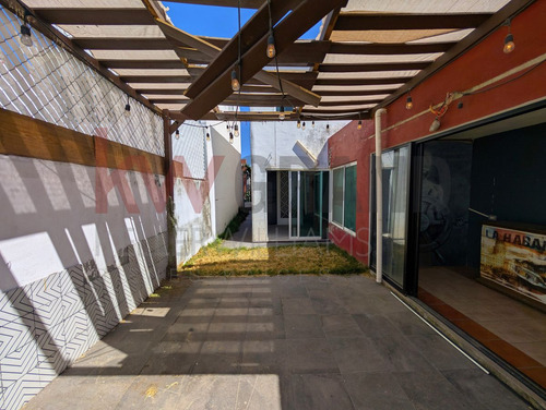 Casa En Venta En Banus Residencial Santa Cruz De Las Flores