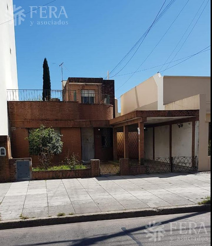 Imagen 2 de 4 de Venta De Terreno Con Casa A Demoler Ó Reciclar En Wilde (28367)