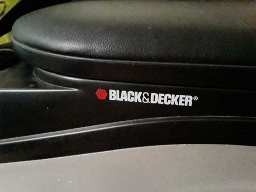 Cava Pequeña Para Carro Black & Decker 