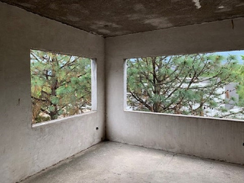 Imagen 17 de 24 de Terreno Con Casa En Obra Gris