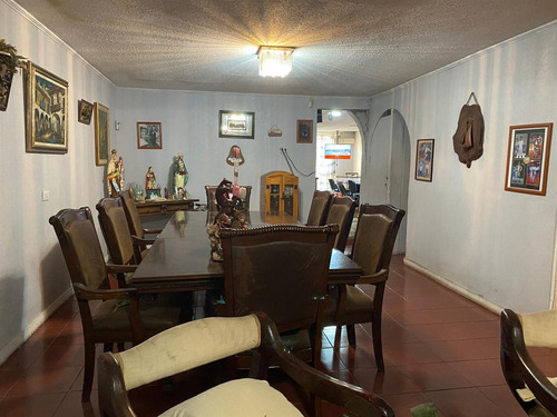 Casa En Venta De 13 Dorm. En Colina