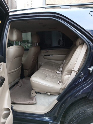 Imagen 4 de 12 de Toyota Fortuner 2015 4x4