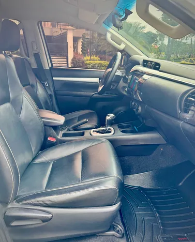 Toyota Hilux 2.8 Srv