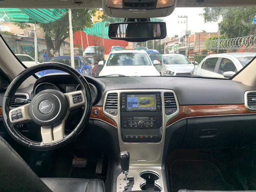 Imagen 3 de 13 de Jeep Grand Cherokee Limited Premium 2011