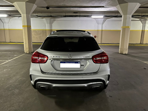 Imagen 8 de 19 de Mercedes Benz Gla 250 Amg Line