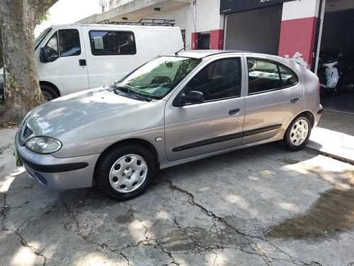 Renault Mégane Authentique Plus 1.6 Nafta 5ptas -permuto