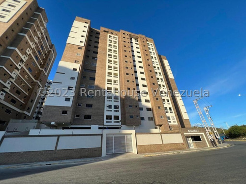 Jip Mls#24-13626. Venta De Estupendo Apartamento Para Decorar A Tu Gusto, En Excelente Zona Residencial. Cercana A Diferentes Centros Comerciales, De Fácil Acceso A Las Principales Avenidas Y A La Arc