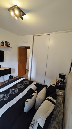 Venta Depto 2 Dorm C/cochera - 14 E/45 Y 46 - La Plata