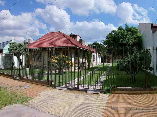 Imagen 2 de 14 de Casa En Venta Cond En Lanus Este