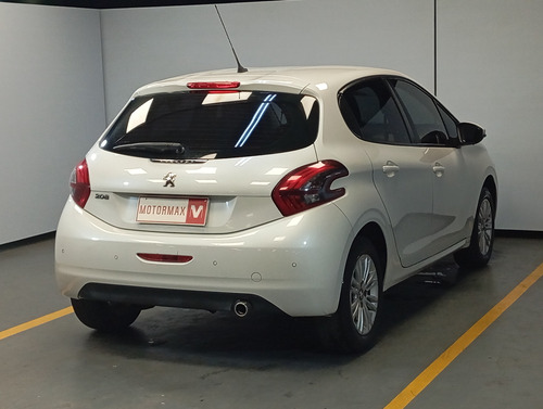 Peugeot 208 1.6 Allure