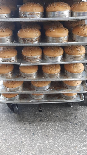 Imagen 8 de 10 de Molde Pan Hamburguesa Sombrero