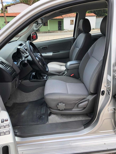 Toyota Hilux 3.0 Std Cab. Dupla 4x4 4p 2014