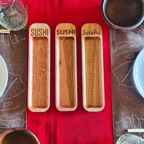 Plato De Sushi, De Madera Nativa, The Little Yisus