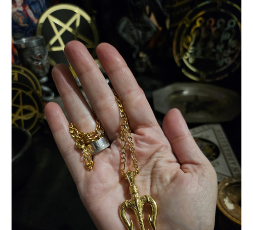Colar Lilith Para Atração De Prosperidade Cor Dourado