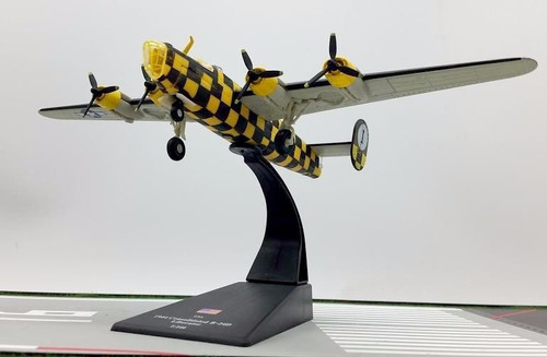 Avión Bombardero B24 Escala 1:144 Diecast