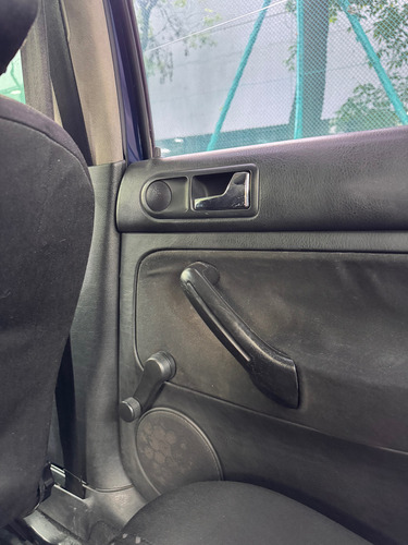 Volkswagen Jetta 2.0 Gls 5vel Aa Ee Mt
