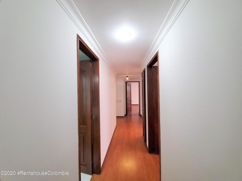 Apartamento En Chico Norte Rah Co: 21-1425
