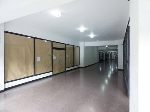 Tres Locales Comerciales En Venta Quinta Crespo 1.150 Mts2 Ml02