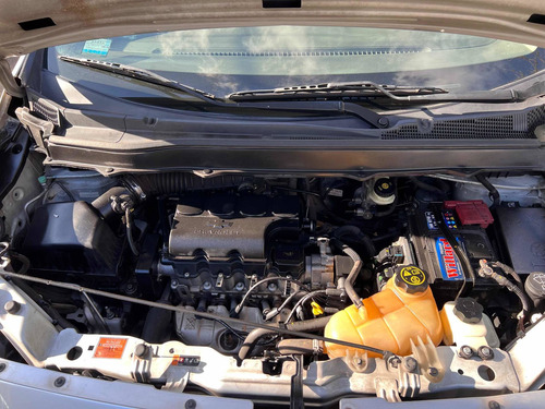 Imagen 10 de 10 de Chevrolet Spin 2014 1.8 Ltz 5as 105cv