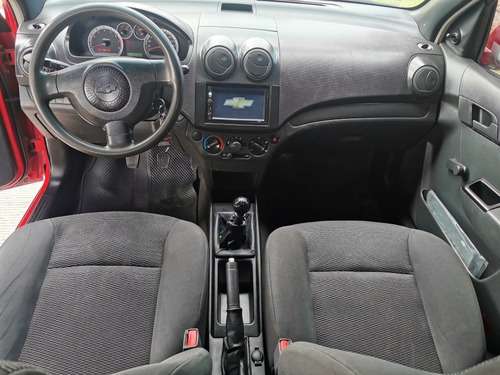 Imagen 8 de 15 de Chevrolet Aveo 2013 1.6 Ls 5vel Mt