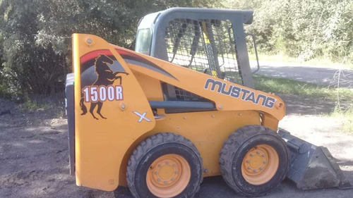 Minicargadora Mustang R1500 Año 2017 Con 2 Mil Hs Maquinasjm