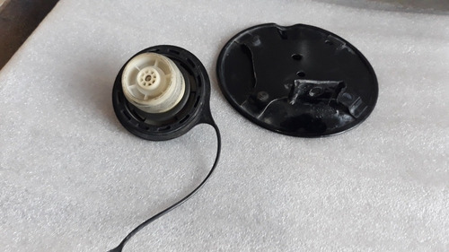 Tapón De Gasolina Mercedes Benz Mi 320 Mod 98-03 Original. (Usado)