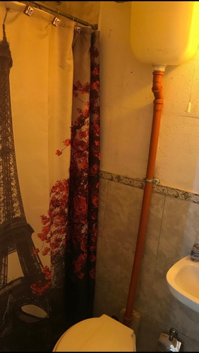 Imagen 10 de 14 de Casita De Campo Anidada En Arboleda Añosa