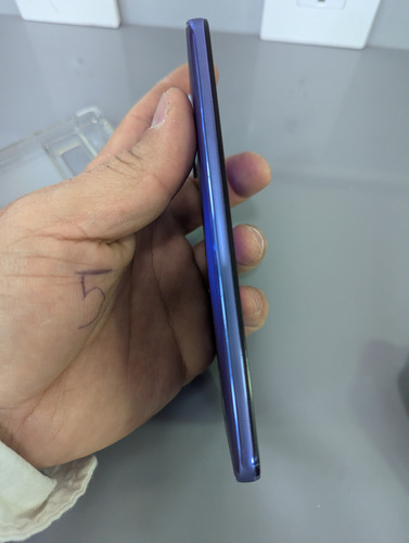 Bello, Bello, Bello Celular Moto Edge 30 Neo Violeta (Usado)