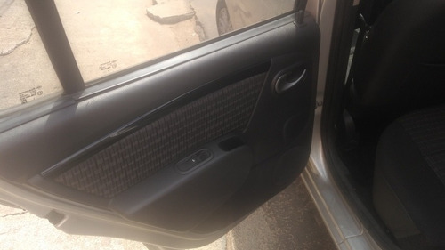 Imagem 10 de 11 de Sucata Peças Sandero Renault Sandero 1.6 1.6 8v