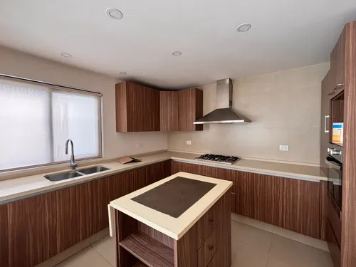 Casa En Renta En Fenix, Zona Esmeralda De S Mateo Atenco, Salida Rápida Cdmx