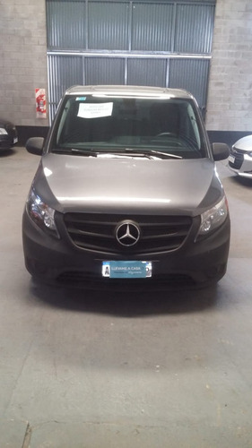 Imagen 3 de 11 de Mercedes Benz Vito Furgon Mixto Td Modelo 2016