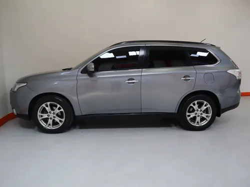 Mitsubishi Outlander 3.0 Tp 7ab Ct Tc 7psj 4x4
