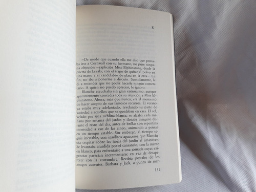 Imagen 4 de 4 de Una Relacion Inconveniente Anita Brookner Tusquets Andanzas
