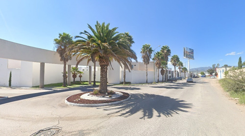 Casa Con Excelente Ubicación En Laguna De Santa Rita Del Bosque, Residencial Gran Morada, San Luis Potosí. Arf