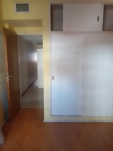 Imagen 9 de 14 de Piso En Venta En Avellaneda Oeste