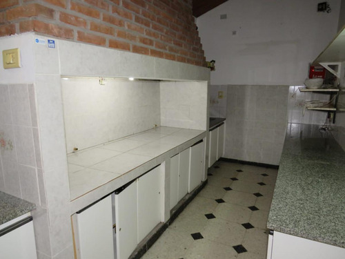 Edificio Comercial En Venta 2134mts2 - Ringuelet