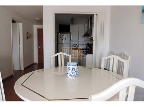 Sobre Mansa Apartamento - Ref: 15429