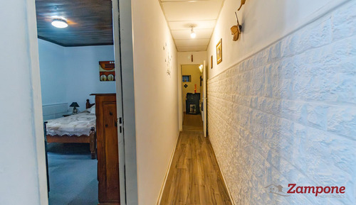Venta Casa De 6 Ambientes En Parque Avellaneda