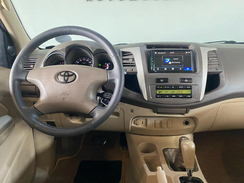Toyota Hilux SW4 SRV D4-D 4x4 3.0 TDI Dies. Aut