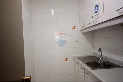 Promocion!! Oficina Renovada Teatinos Pasos Moneda