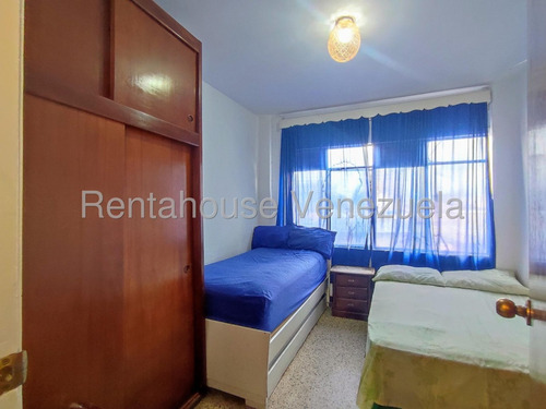 Vendo Apartamento En Prado De Maria Lisbet Seijas #25-12354