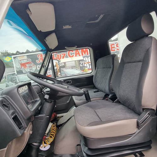 Vw 8.160 Ano 2015 Bau Termico Canaletado Com Thermo King