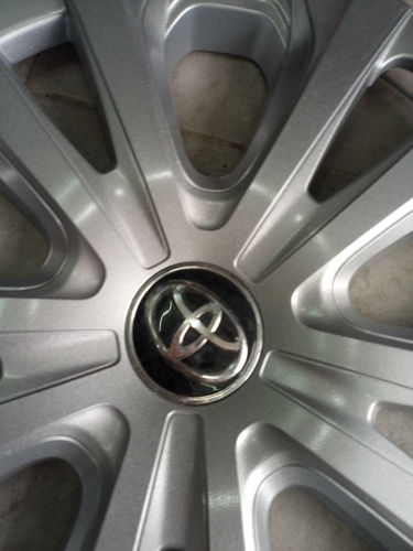 Tapón Copa Polvera De Prius O Corolla R15 (Usado)