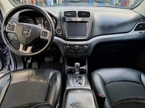 Dodge Journey 2.4 Sxt Sport 7 Pasajeros At