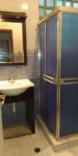 Imagen 14 de 15 de Casa Posada En Venta En Caraballeda Palmar Oeste Edo. La Guaira Cv-cll042