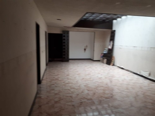 Imagen 7 de 14 de Casa Céntrica En Renta, Para Construcción A Largo Plazo.