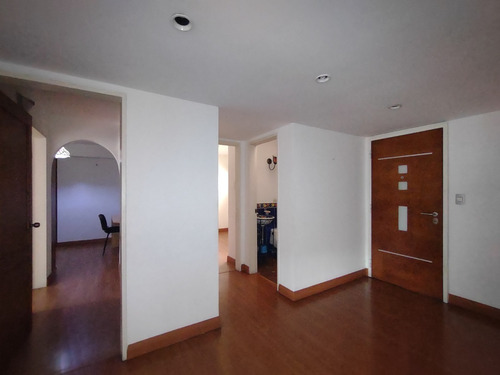 Imagen 3 de 21 de Pent House En Venta, La Urbina, Calle 13