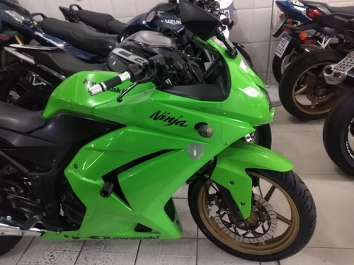 Imagem 2 de 15 de Kawasaki Ninja 250