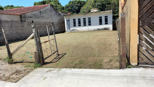 Casa Bertioga Pé Na Areia Rua Asfaltada Tudo Perto Só Lazer!